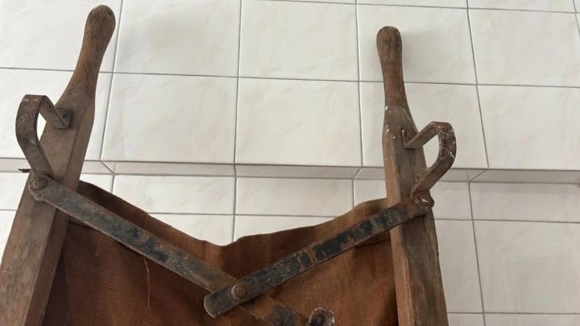 Çöpten 111 yıllık tarih çıktı! Kumaşı parçalanmış, kan lekeleri var: Bu nadide eseri bağışladım
