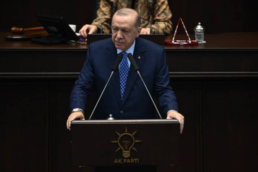 Cumhurbaşkanı Erdoğan'dan Özgür Özel'in o sözlerine sert tepki: Artık ellerinizi çekin