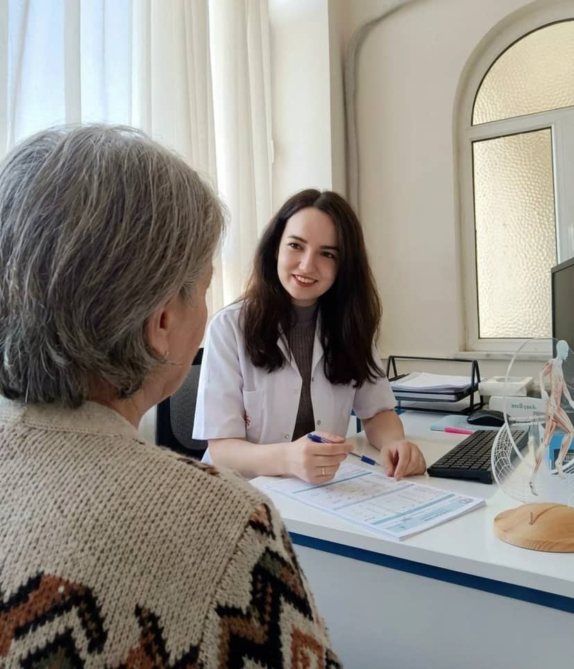 Fizik Tedavi Uzmanı Dr. Tekin, 65 yaş üstü kadınlara osteoporoz taraması önerdi