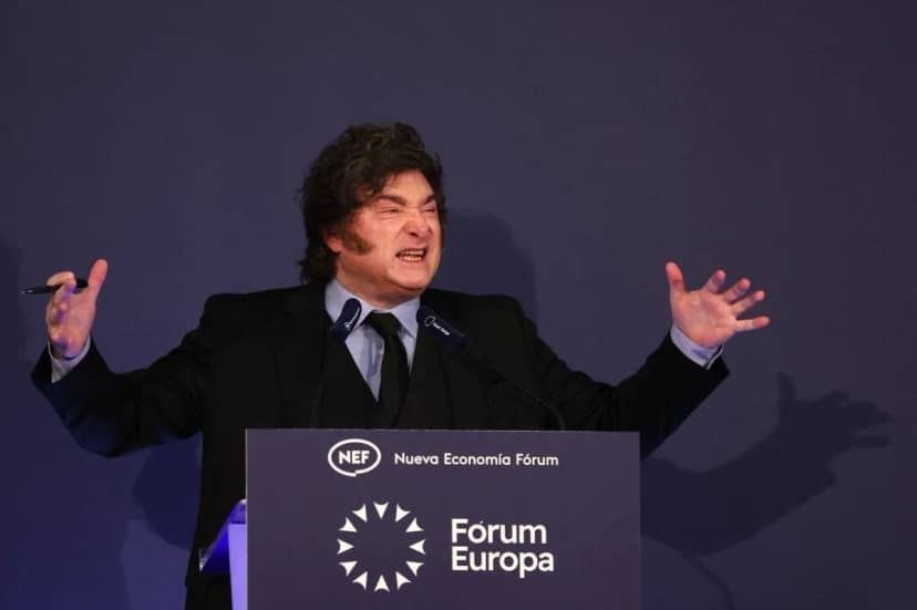 Milei İspanya’ya ayak bastı, Sanchez’ten olay karşılama! O pankartla alay etti