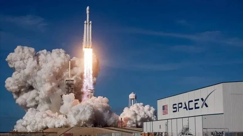 Tesla ve SpaceX birleşebilir: Elon Musk duyurdu