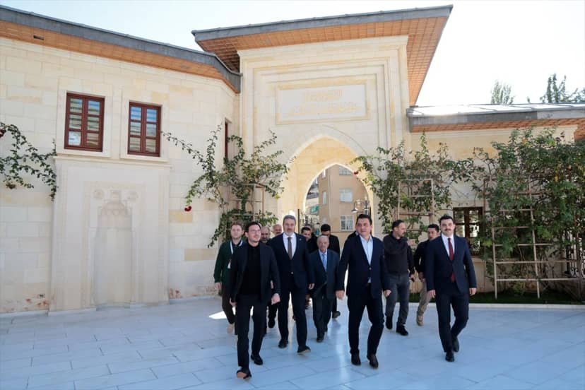 Tokat Valisi Köklü ile Başkan Yazıcıoğlu, Malatya Darende'deki külliyeyi ziyaret etti