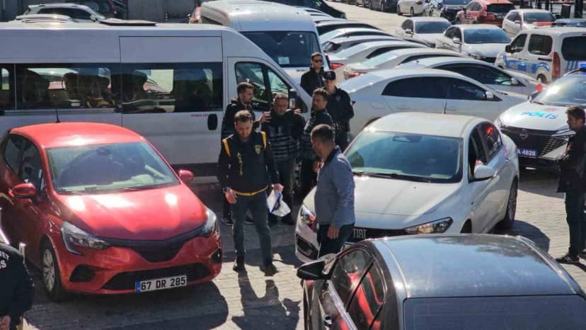 Zonguldak'ta eşini ve yardım eden genci ağır yaralayan Ercan D. adliyeye sevk edildi