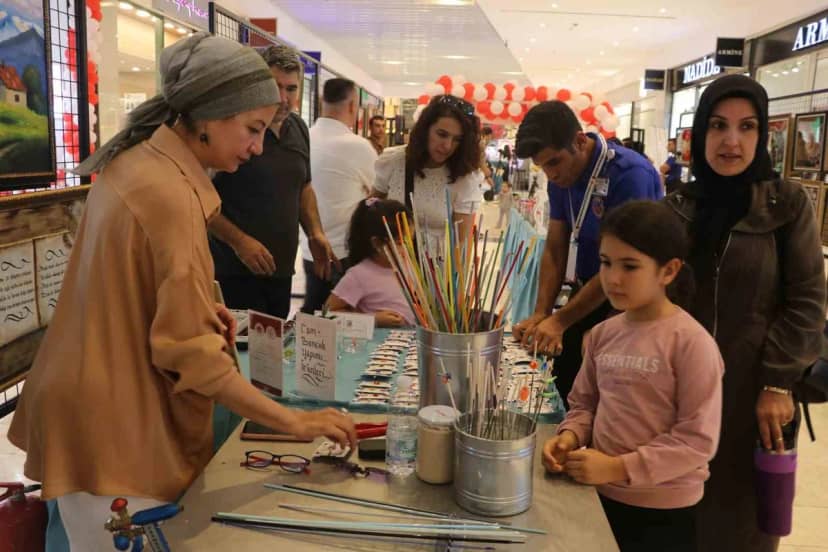 Adana'da hükümlülerin eserlerinden oluşan sergi 1 hafta halka açık kalacak