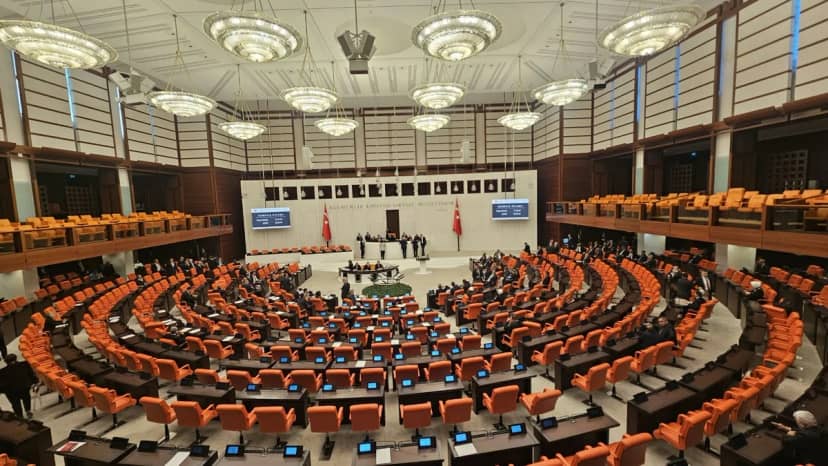 AK Parti önergesiyle 17 Eylül 2026 öncesi iade talimatı verenler tasfiye kapsamına alındı
