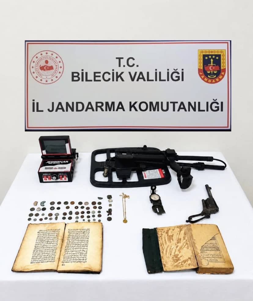 Bilecik Bozüyük'te jandarma operasyonunda 51 sikke ele geçirildi