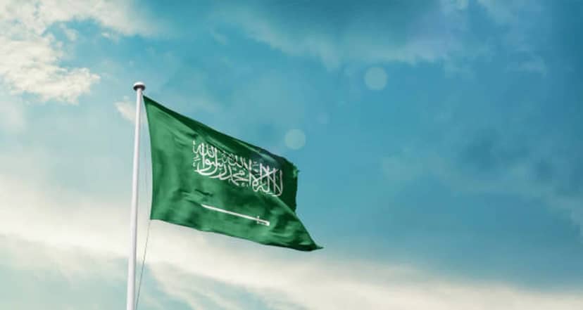 Dammam'da Kral Fahd Havalimanı'na yapılan saldırıda can kaybı 2'ye çıktı