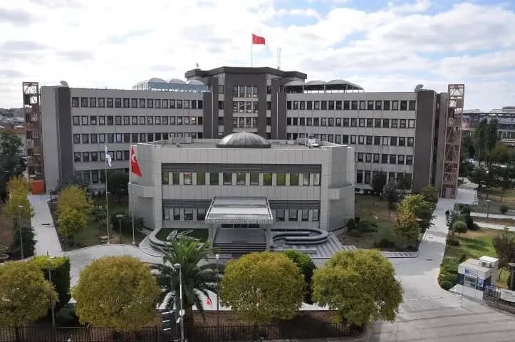 İstanbul’da Yeni Parti’nin ilk belediyesi Kadıköy oldu: Mesut Kösedağı kararını duyurdu