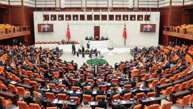 Tasfiye kararı verilen fonlara ilişkin kanun teklifinin 5 maddesi kabul edildi