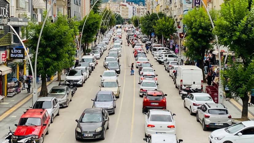 Tokat'ta trafiğe kayıtlı araç sayısı eylül sonu itibarıyla 264 bin 22'ye ulaştı