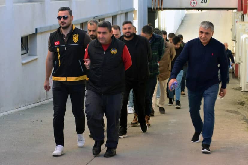 Adana merkezli 7 ilde kurgu kaza operasyonunda 80 şüpheli adliyeye sevk edildi