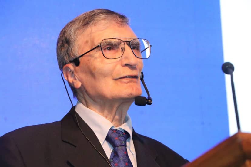 Aziz Sancar ATÜ'de ilk dersi verdi, Türk devletlerine bilimde işbirliği çağrısı yaptı