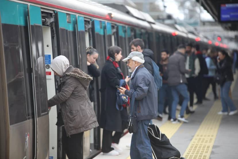 Bakan Uraloğlu, 29 Ekim'de Marmaray ve İZBAN'ın ücretsiz olacağını açıkladı