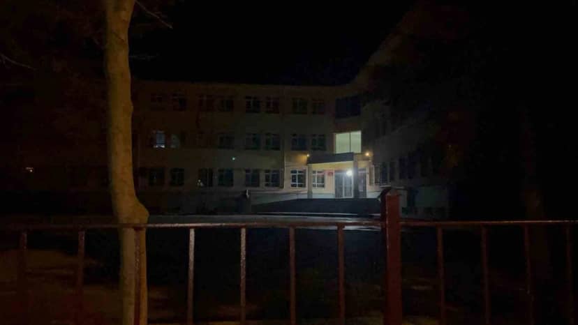 Eskişehir'de okul bahçesinde bıçaklanan gencin davasında 3 tutuklu sanık dinlendi