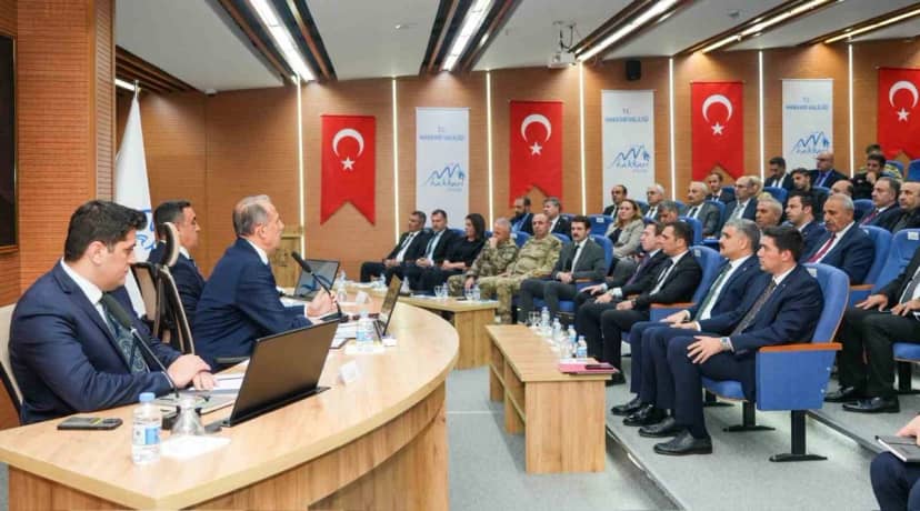 Hakkari'de 70,4 milyar TL'lik 260 projenin harcama oranları değerlendirildi