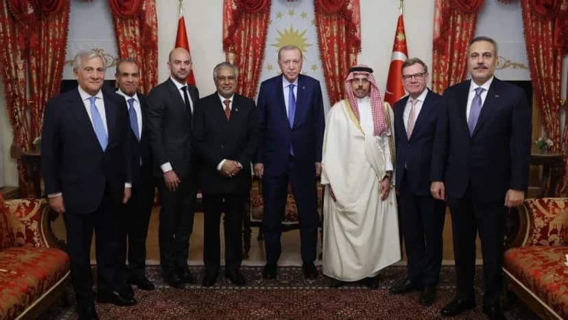 İstanbul'da kritik toplantı! Cumhurbaşkanı Erdoğan, 8 dışişleri bakanını kabul etti