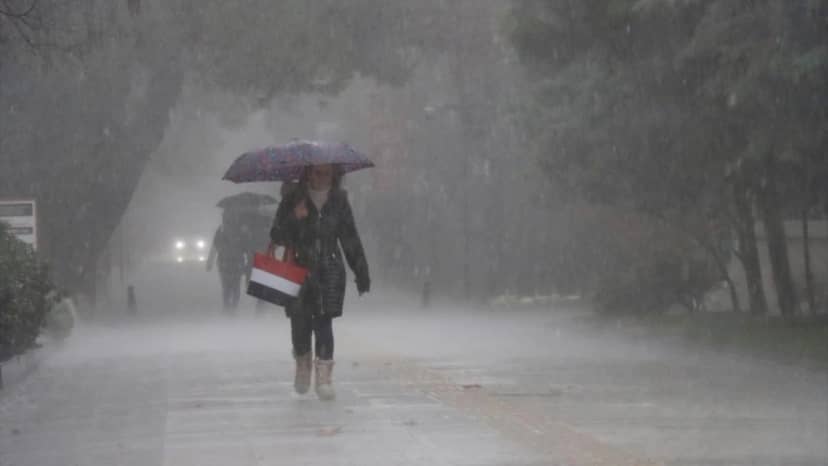 İstanbul için saat belli oldu, Trakya'dan gelecek! Hafta sonu hava nasıl olacak?