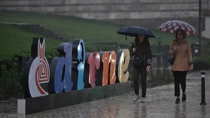 İstanbul için saat belli oldu, Trakya'dan gelecek! Hafta sonu hava nasıl olacak?