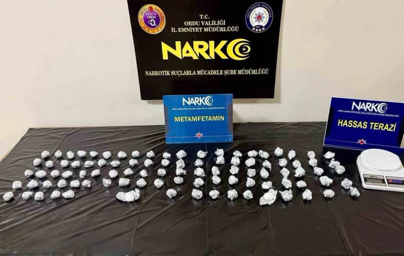 Ordu'da 2 operasyonda 6 şüpheli tutuklandı, 1 kilo 894 gram metamfetamin ele geçirildi
