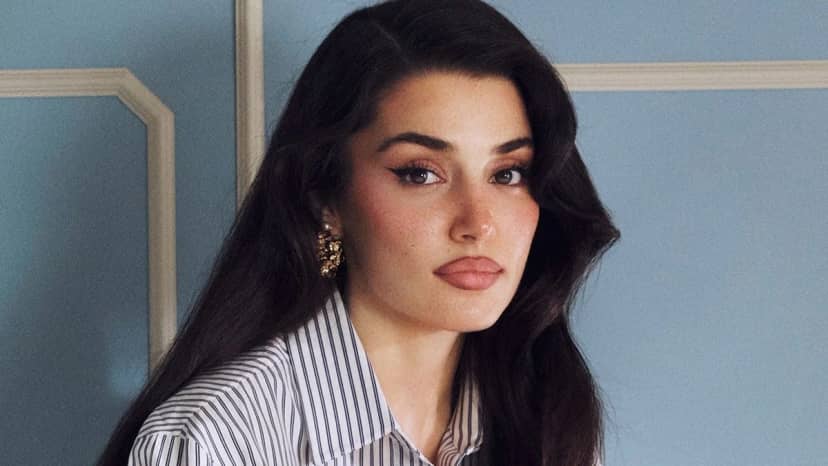Sadece 24 saat yayında kalıyor! Hande Erçel'in Instagram reklam ücreti ağızları açık bıraktı