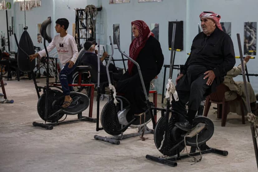 Savaşın yaralarını sporla sarıyor! Suriye'ye dönen boks şampiyonundan ilginç salon