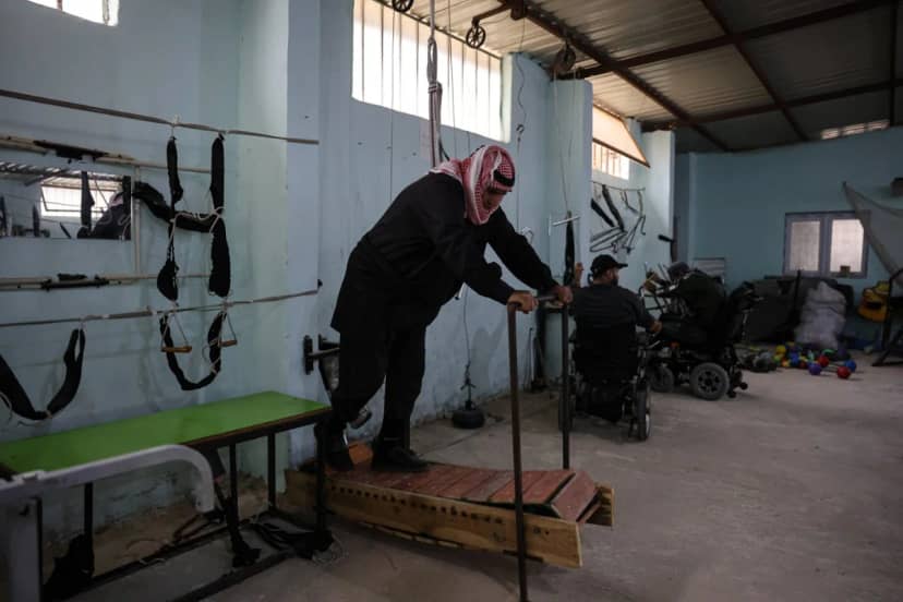 Savaşın yaralarını sporla sarıyor! Suriye'ye dönen boks şampiyonundan ilginç salon