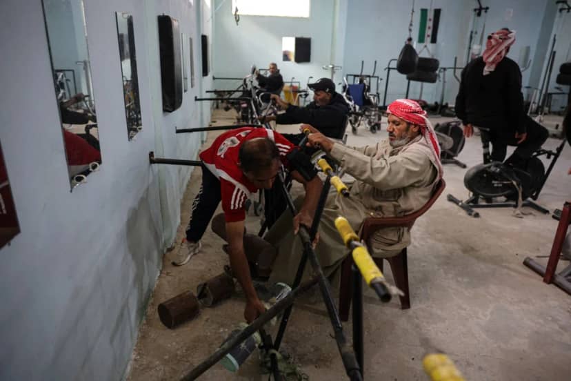 Savaşın yaralarını sporla sarıyor! Suriye'ye dönen boks şampiyonundan ilginç salon