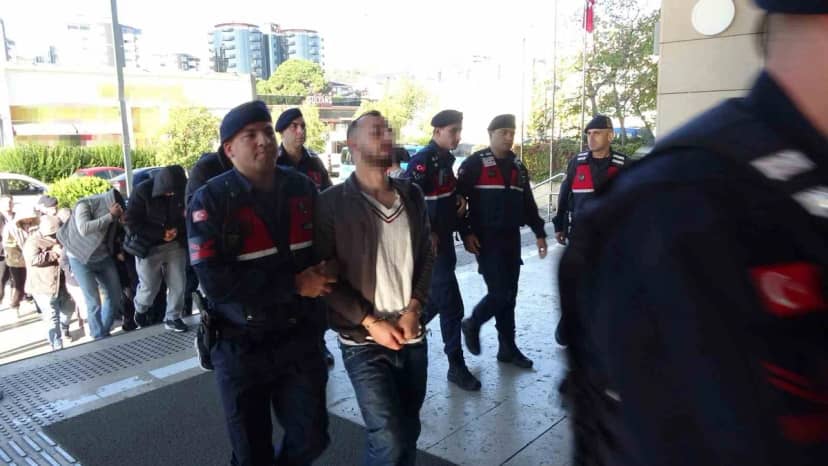 Trabzon merkezli yasa dışı bahis operasyonunda 22 şüpheli adliyeye sevk edildi