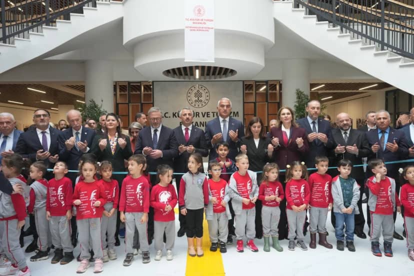 Yıktırılan tekke ayağa kalktı! Tarihi Muradiye Mevlevihânesi sonunda açıldı