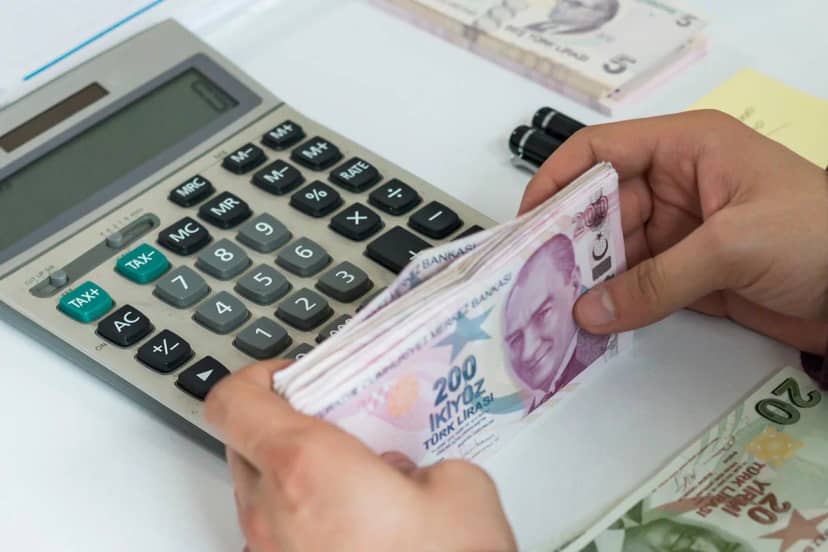 8 yıl çalıştı, parasını alamadı bir de dayak yedi! Yargıtay'dan kritik karar