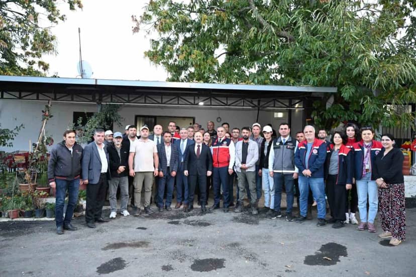 Aydın Valisi Varol, Köşk Sarıçam Mahallesi'nde vatandaşların taleplerini dinledi