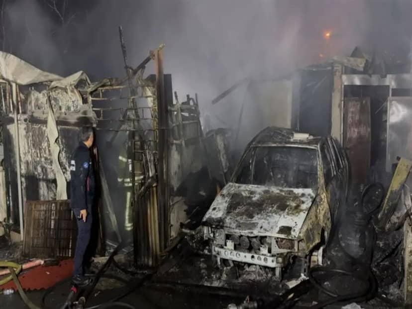 Beykoz da kulübede başlayıp 2 binaya sıçrayan yangın söndürüldü 1