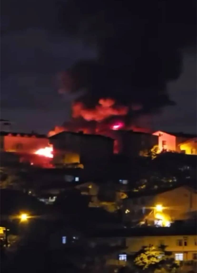 Beykoz da kulübede başlayıp 2 binaya sıçrayan yangın söndürüldü 2