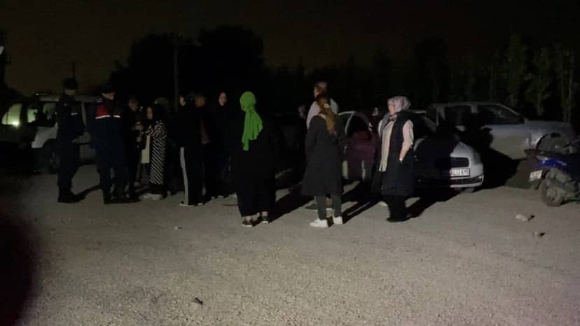 Bursada 2 aydır maaş alamayan işçiler fabrikaya dayandı! Jandarma devreye girdi