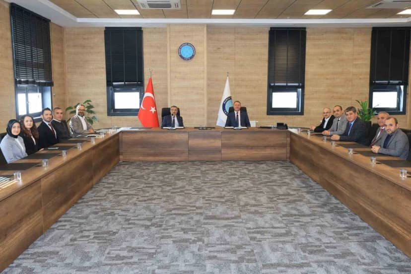 BUÜ ile SÜSBİR, süs bitkileri öğrencilerine mesleki eğitim protokolü imzaladı