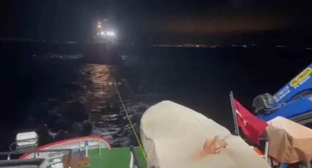 Çanakkale Boğazı’nda kimyasal tanker makine arızası yaptı 1