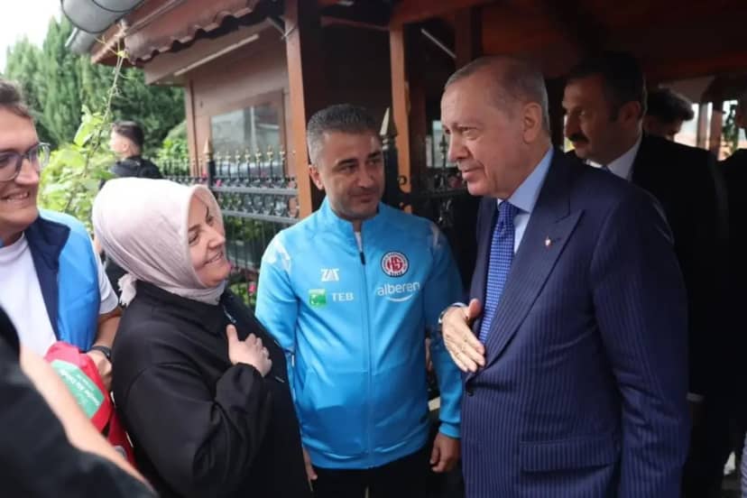 Cumhurbaşkanı Erdoğan, İstanbul Kastamonuspor yönetimini kabul etti 2
