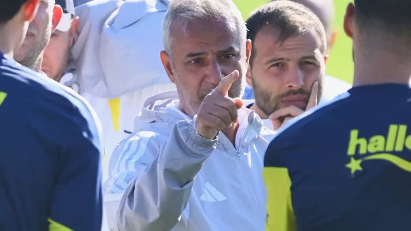 Fenerbahçe de derbi sonrası bomba iddia! İsmail Kartal ın yerine isim verdi 2