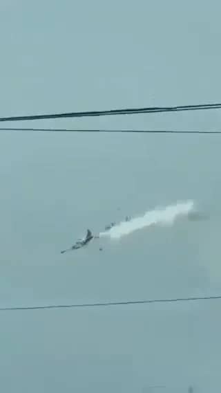 İki askeri uçak havada çarpıştı! 4 pilot hayatını kaybetti