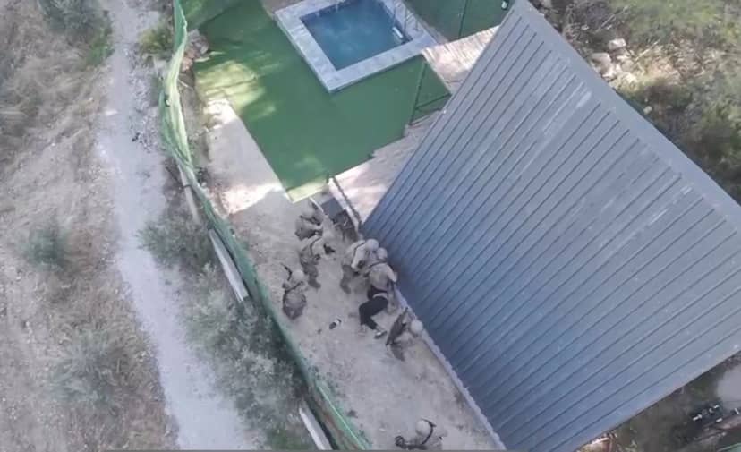 İzmir Torbalı'da 30 yıl 5 ay 22 gün hapis cezası bulunan firari hükümlü yakalandı