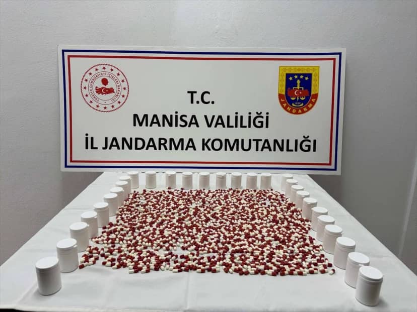 Manisa Turgutlu, Akhisar'da 86 bin 654 hap ele geçirildi, 2 şüpheli gözaltına alındı