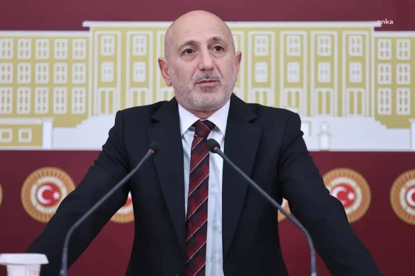 Öztunç, 1 yaşındaki çocuğun ölümü üzerine Elbistan-Göksun yoluna sinyalizasyon istedi