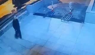Son kez otomobili park edip ayakkabısız halde yürürken görüntülendi, 4 gündür haber alınamıyor