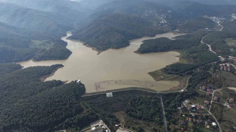 Yalova'da Gökçe Barajı'nda doluluk 17 Ekim'de yüzde 74'e çıktı, tahliye sürüyor.
