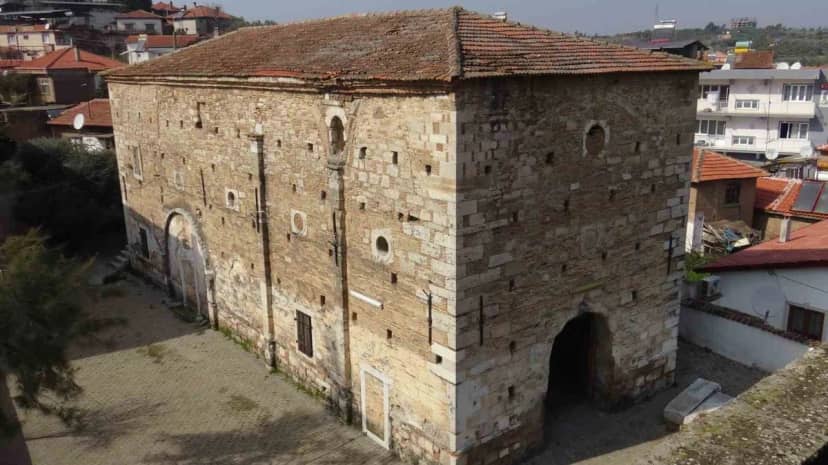 Aydın Germencik'te 166 yıllık Başmelek Kilisesi yok olmaya direniyor