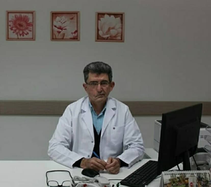 Balıkesir Ayvalık'ta batan teknedeki kayıp KBB doktoru denizden ve havadan aranıyor