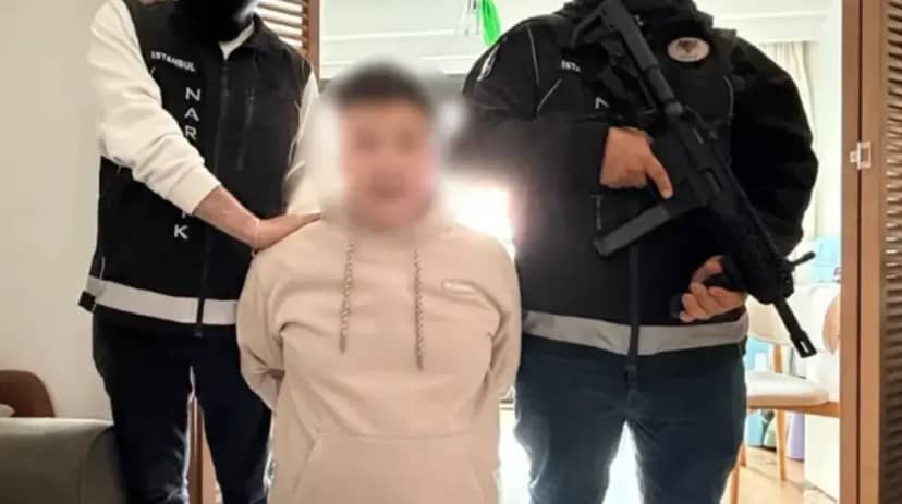 Interpol peşindeydi! Milli futbolcu, torbacı çıktı: İstanbul da yakalandı 1