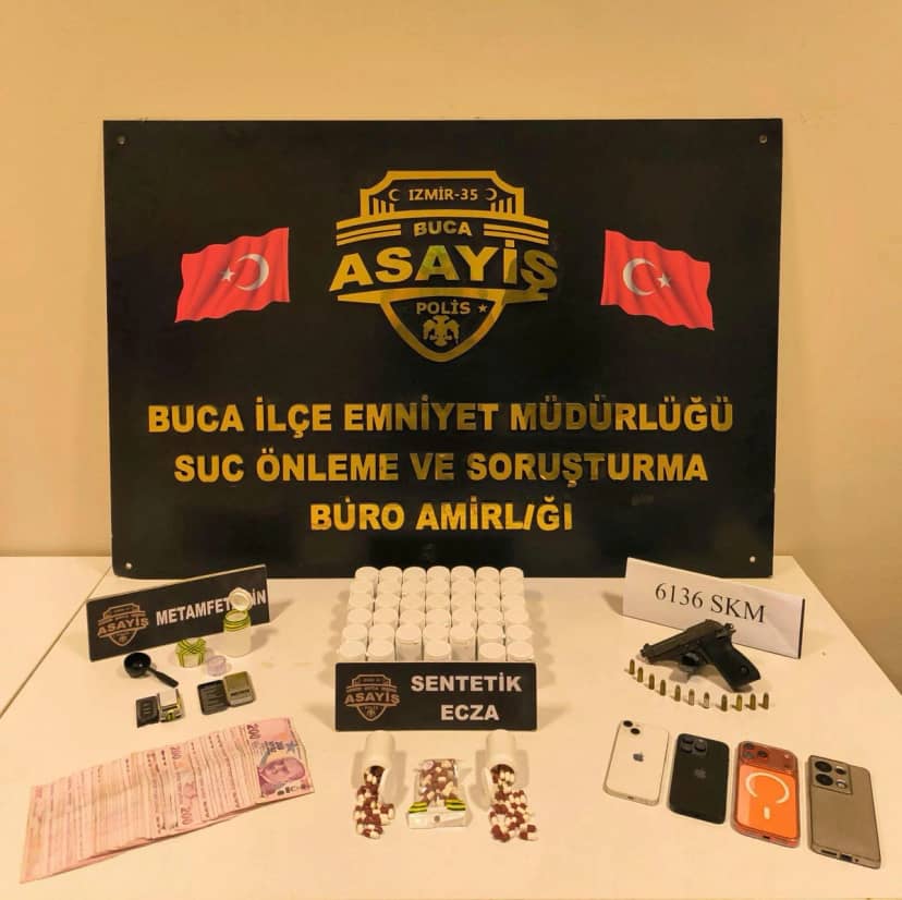 İzmir Buca'da 7 suçtan 1 yıl 8 ay hapis cezasıyla aranan Z.P. yakalandı
