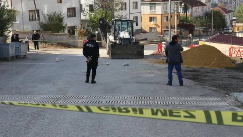 Kastamonu'da altyapı çalışması sırasında iş makinesinin çarptığı kadın hayatını kaybetti