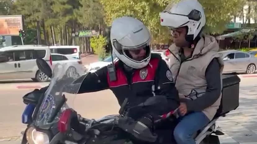 KPSS'ye yetişmeleri için zamanla yarıştılar! Bakan Çiftçi'den teşekkür